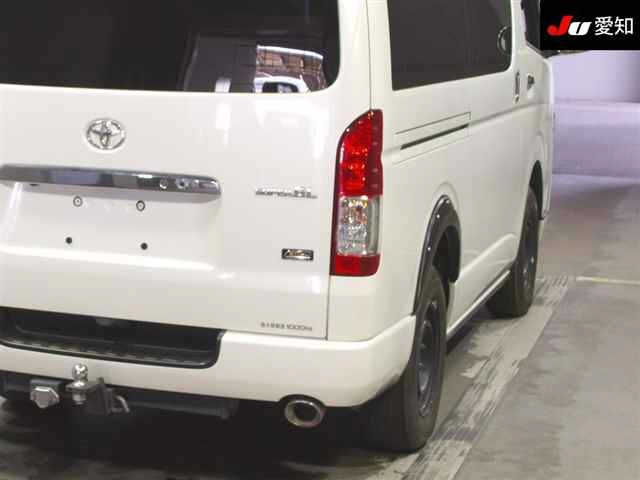 TOYOTA HIACE VAN 2019