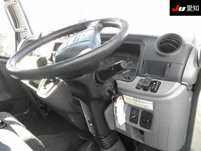 MITSUBISHI CANTER 2015