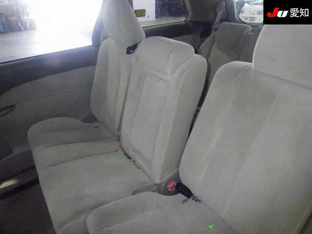 TOYOTA ESTIMA HYBRID 2011