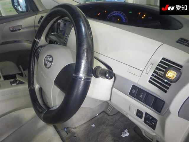 TOYOTA ESTIMA HYBRID 2011