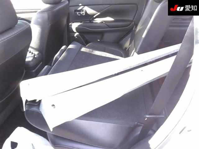 MITSUBISHI OUTLANDER PHEV 2014