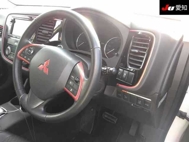 MITSUBISHI OUTLANDER PHEV 2014