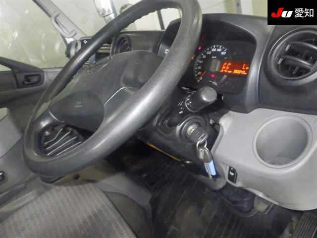 HINO DUTRO 2011