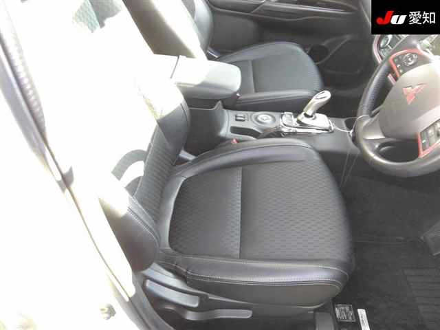 MITSUBISHI OUTLANDER PHEV 2014
