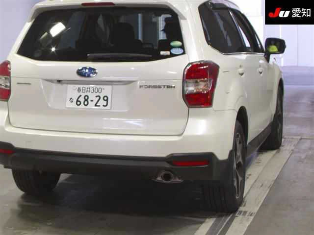 SUBARU FORESTER 2015