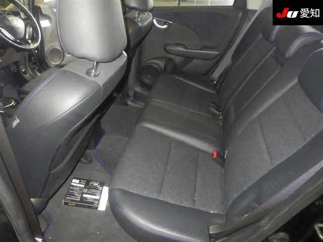 HONDA FIT SHUTTLE 2014