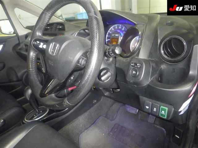 HONDA FIT SHUTTLE 2014