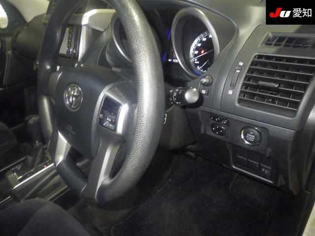 TOYOTA LAND CRUISER PRADO 2017