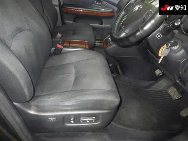 TOYOTA HARRIER 2011