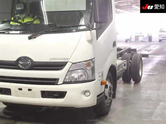 HINO DUTRO 2017