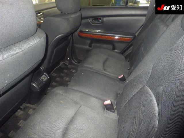 TOYOTA HARRIER 2010