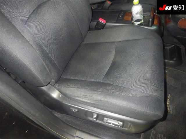TOYOTA HARRIER 2010