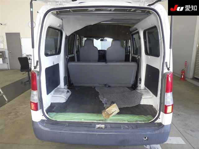 TOYOTA TOWN ACE VAN 2010