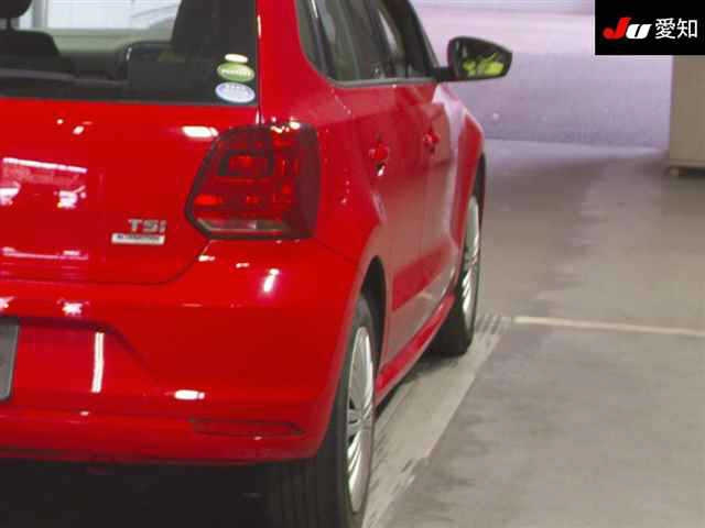 VOLKSWAGEN POLO 2017