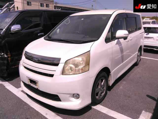 TOYOTA NOAH 2008