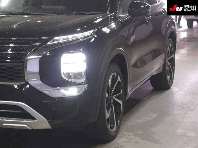 MITSUBISHI OUTLANDER PHEV 2023
