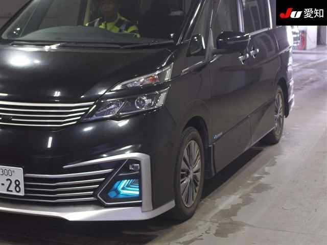 NISSAN SERENA 2017
