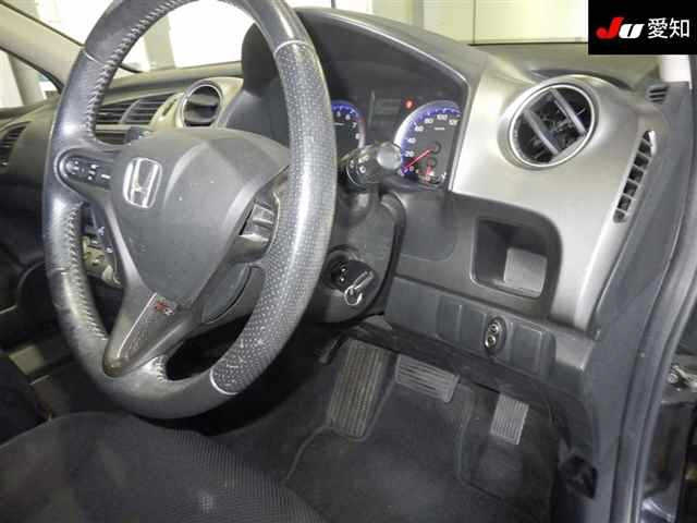 HONDA STREAM 2009