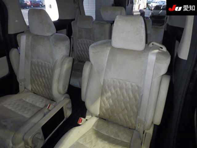 TOYOTA ALPHARD 2016