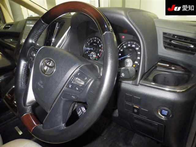 TOYOTA ALPHARD 2016
