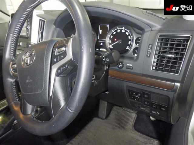 TOYOTA LAND CRUISER 2017