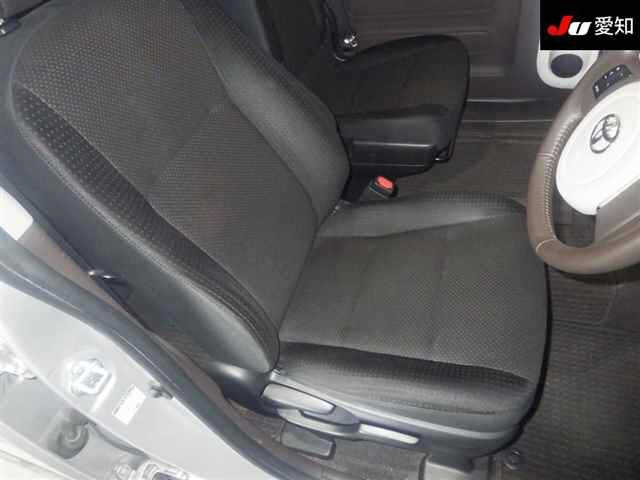 TOYOTA SPADE 2016