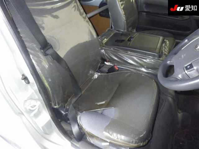 TOYOTA HIACE VAN 2018