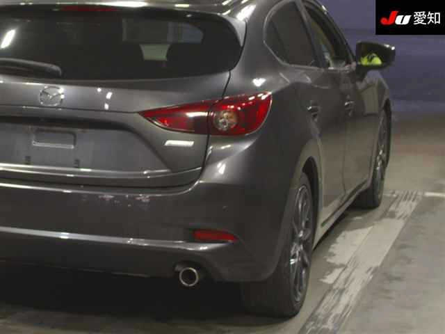 MAZDA AXELA 2016