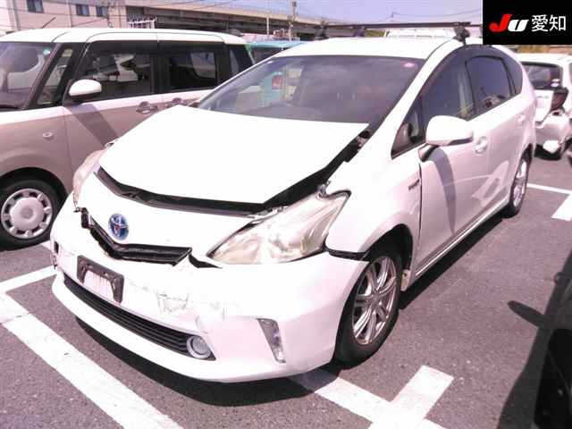 TOYOTA PRIUS ALPHA 2012
