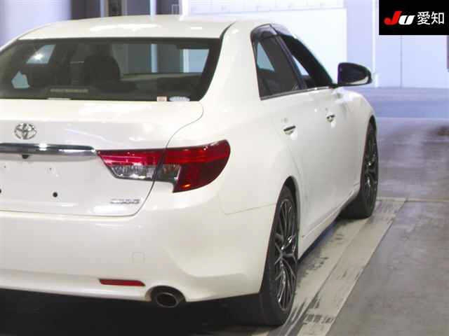 TOYOTA MARK X 2013