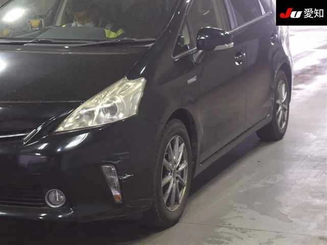 TOYOTA PRIUS ALPHA 2012
