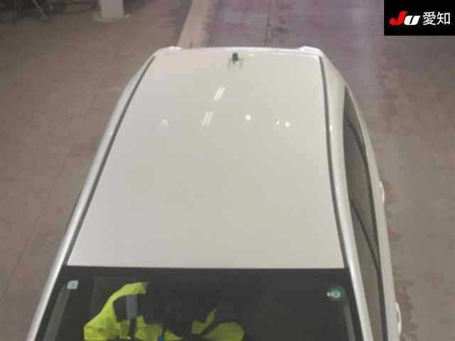 TOYOTA PRIUS ALPHA 2014