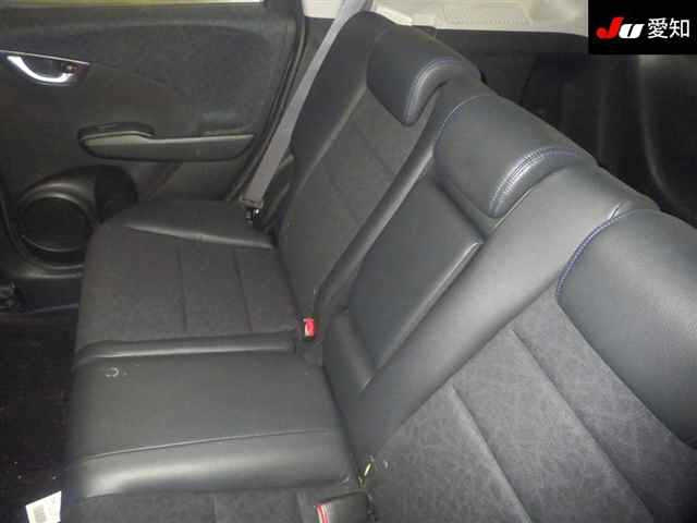 HONDA FIT SHUTTLE 2014