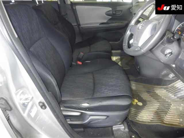 TOYOTA WISH 2010