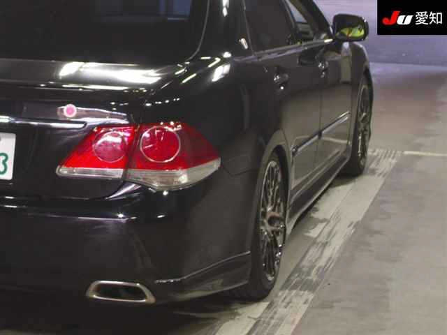 TOYOTA CROWN 2011