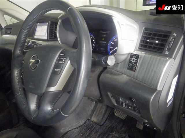 NISSAN ELGRAND 2017