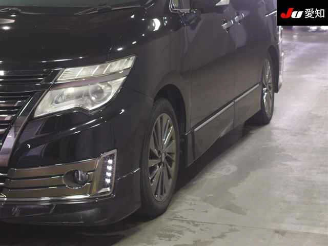 NISSAN ELGRAND 2017