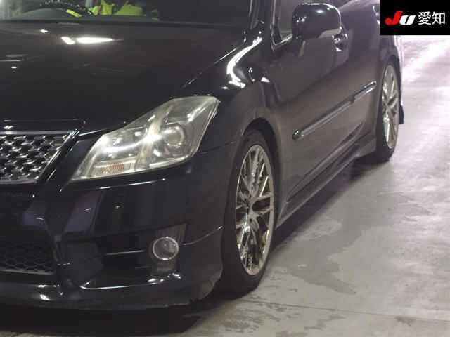 TOYOTA CROWN 2011