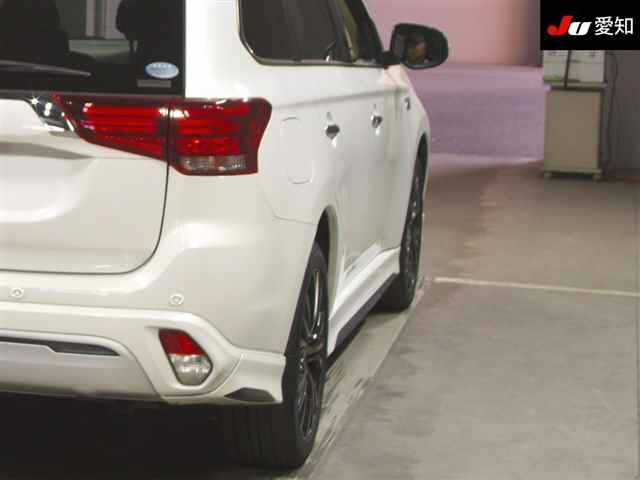 MITSUBISHI OUTLANDER PHEV 2018