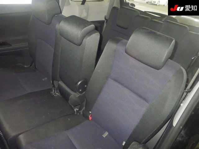 TOYOTA WISH 2012
