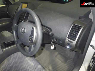 TOYOTA PRIUS 2010