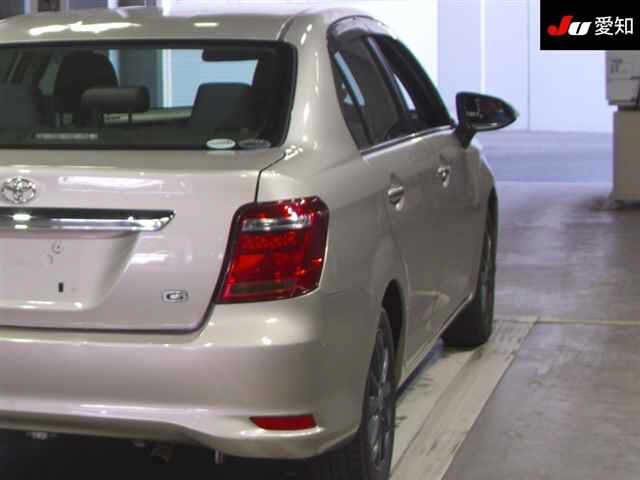 TOYOTA COROLLA AXIO 2016
