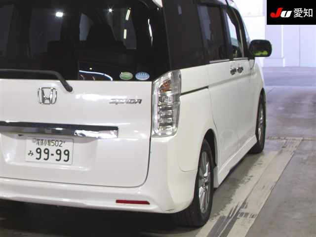 HONDA STEP WAGON 2012