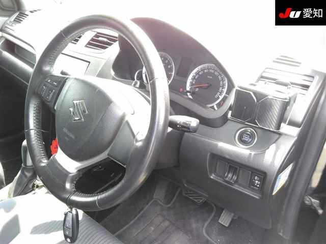 SUZUKI SWIFT 2011