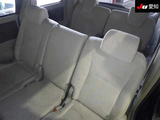 TOYOTA NOAH 2008