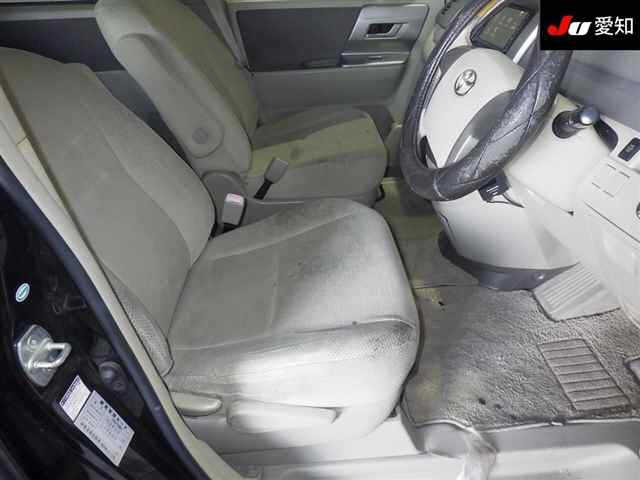 TOYOTA NOAH 2008