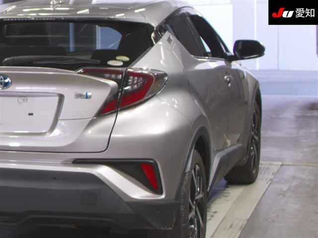 TOYOTA C-HR 2017