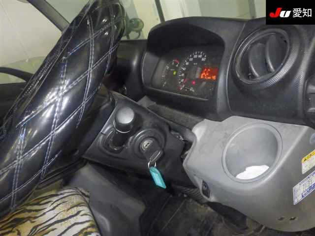 HINO DUTRO 2012