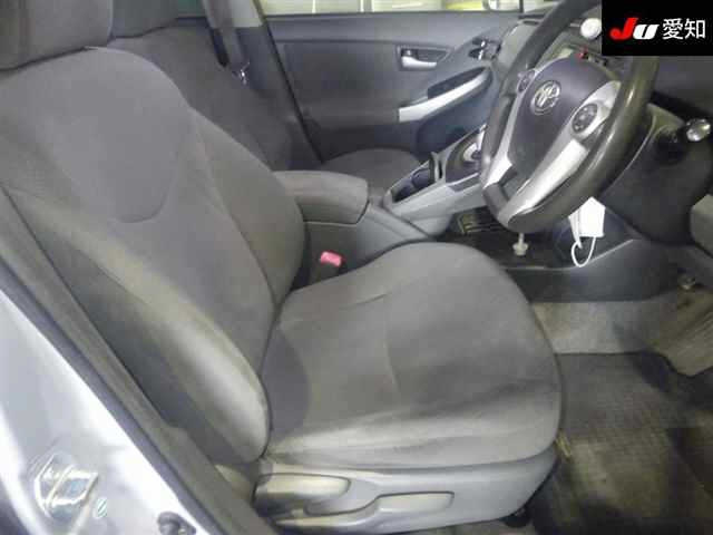 TOYOTA PRIUS 2010