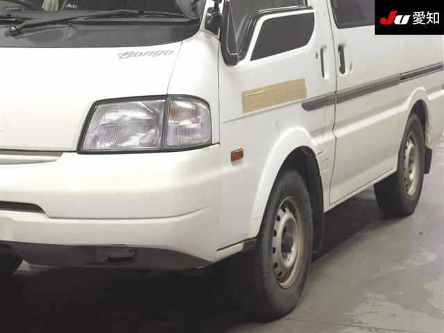 MAZDA BONGO VAN 2010